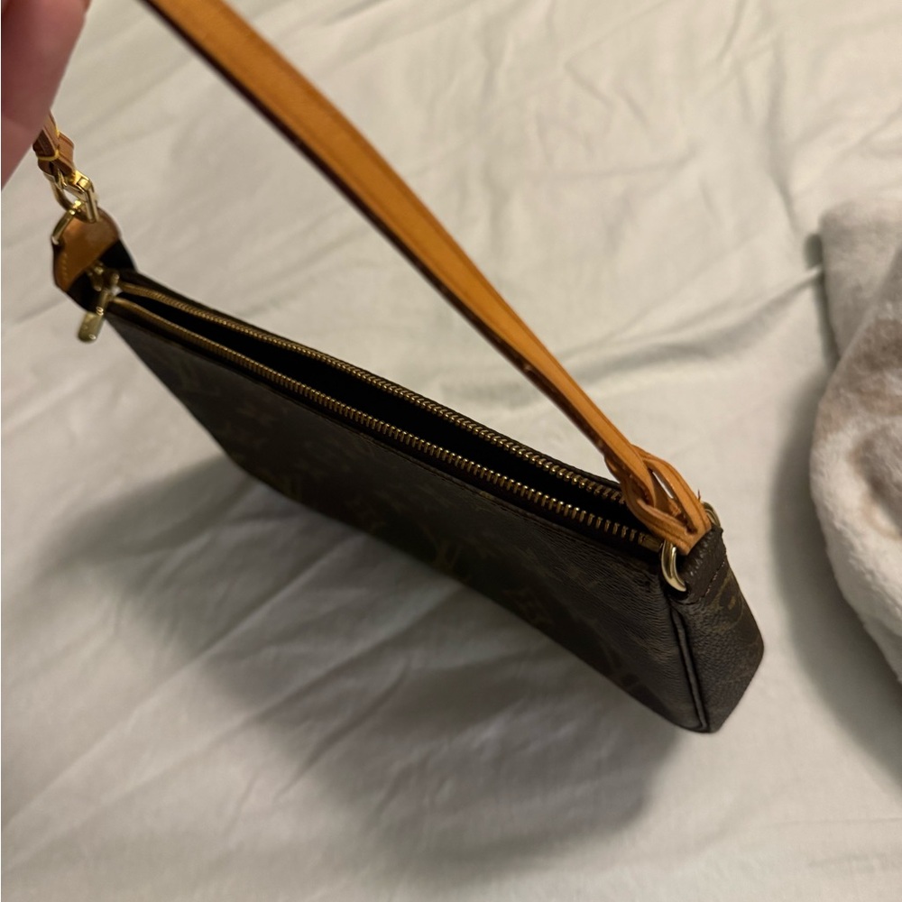 Louis Vuitton Monogram Pochette Accessoires – Authentic, Made in France - Picture 7 of 11